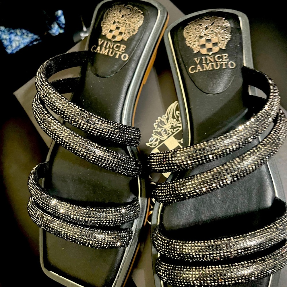 Vince Camuto Sandals, new size 6